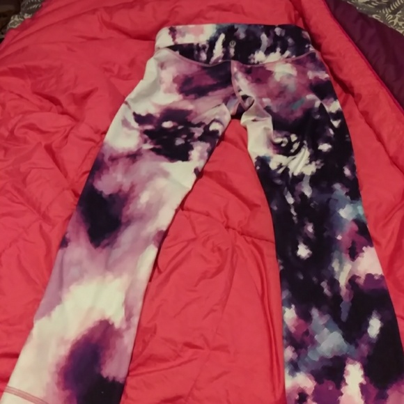 Blooming Pixie Wunder Under Crop - Picture 2 of 3